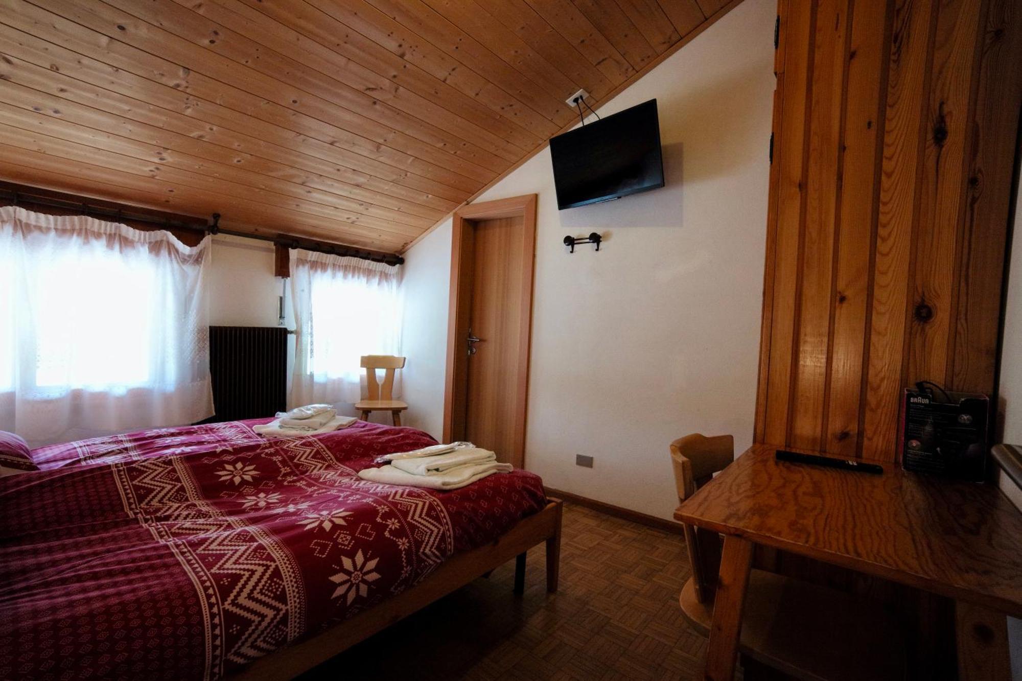 Rifugio Palafavera Bed & Breakfast Val di Zoldo Exterior photo